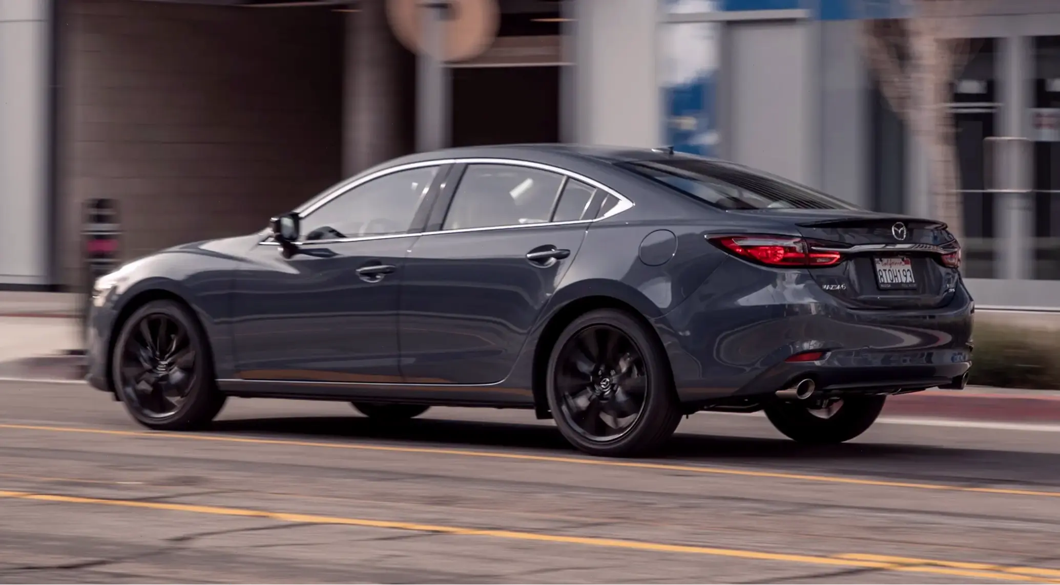 Trải nghiệm Mazda 6 2023 Model với công nghệ mới mẻ và phong cách tinh tế vượt thời gian.