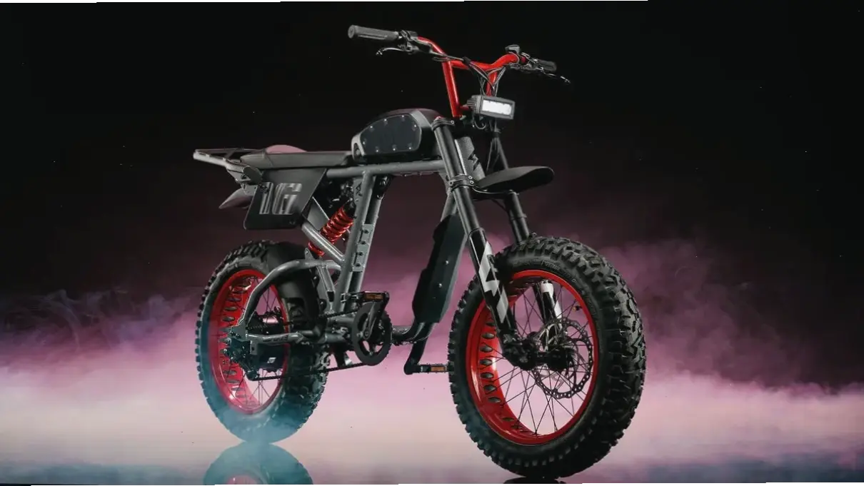 Trải nghiệm Pega Super Z Motorcycle với sức mạnh vượt trội và thiết kế phong cách hiện đại.