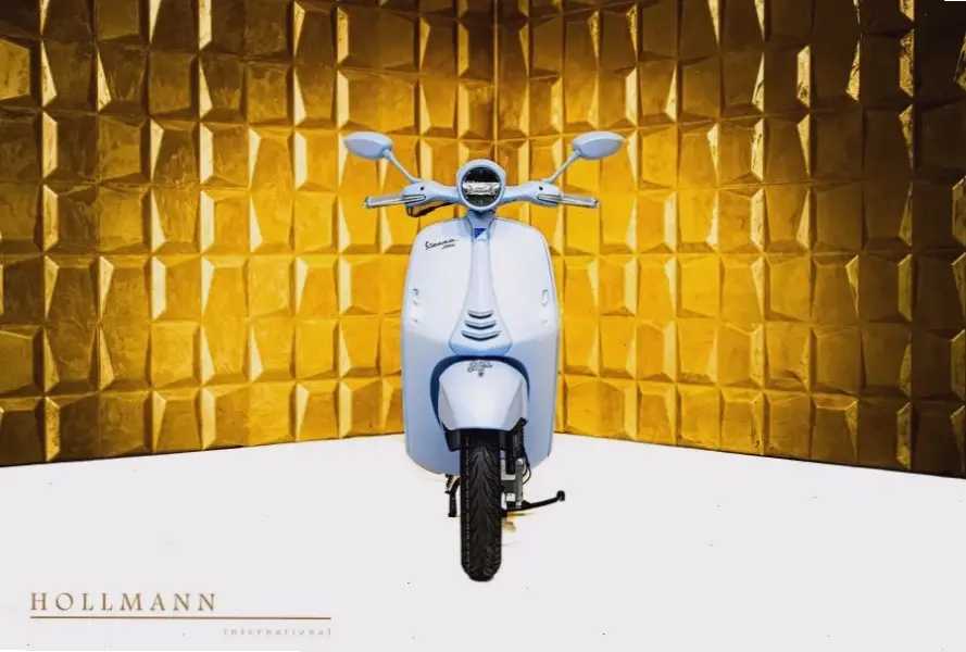 Vespa Modern Vehicle: Xe tương lai với công nghệ tiên tiến và thiết kế hiện đại hấp dẫn.