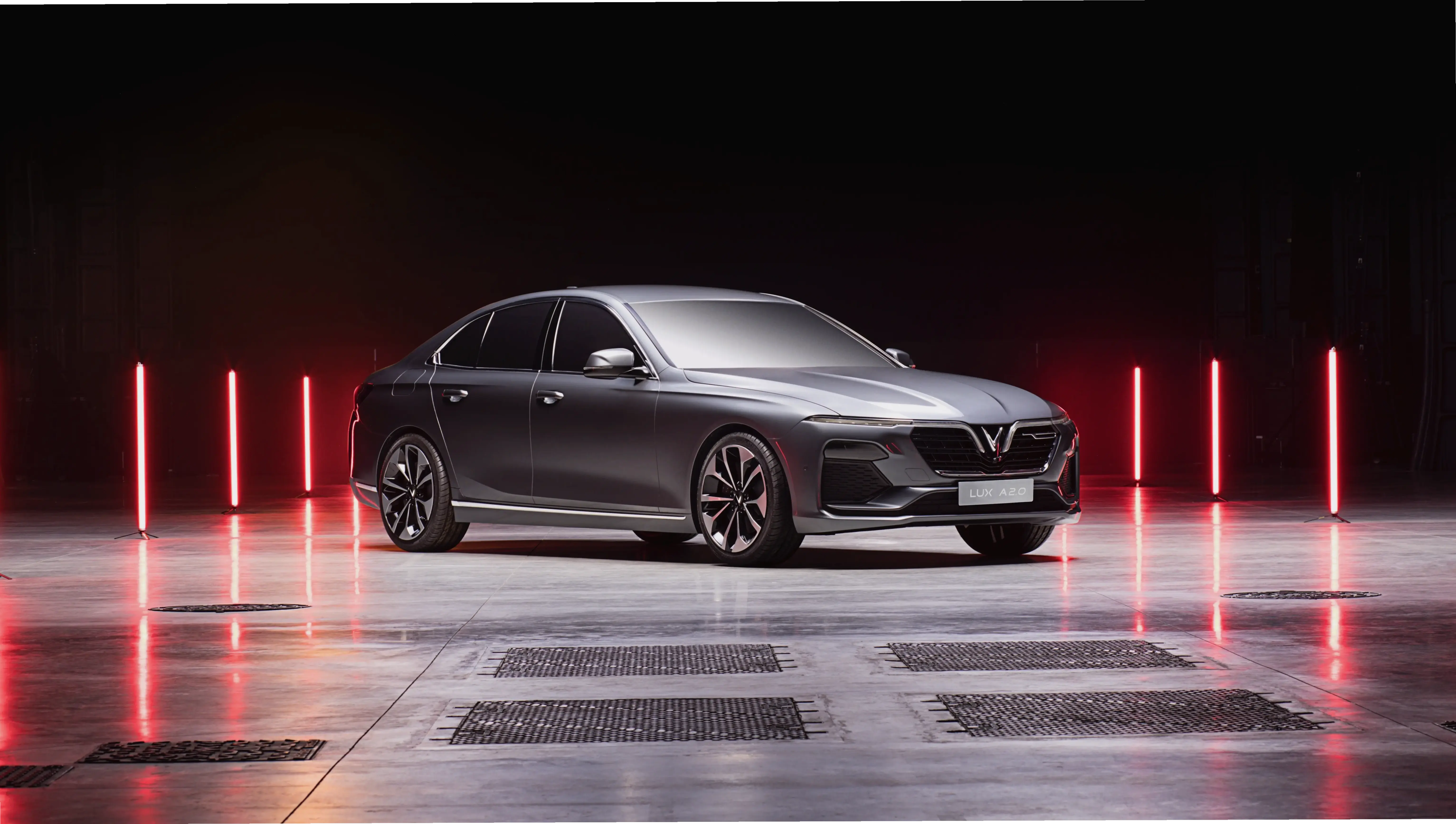 VinFast LUX A2.0 Classic Sedan thể hiện phong cách cổ điển kết hợp với công nghệ hiện đại, mang lại sự tinh tế vượt thời gian.