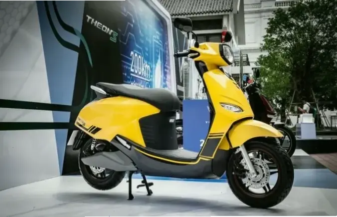 VinFast Theon S Urban Scooter lý tưởng cho cuộc sống thành phố, kết hợp tiện nghi và thiết kế thông minh.