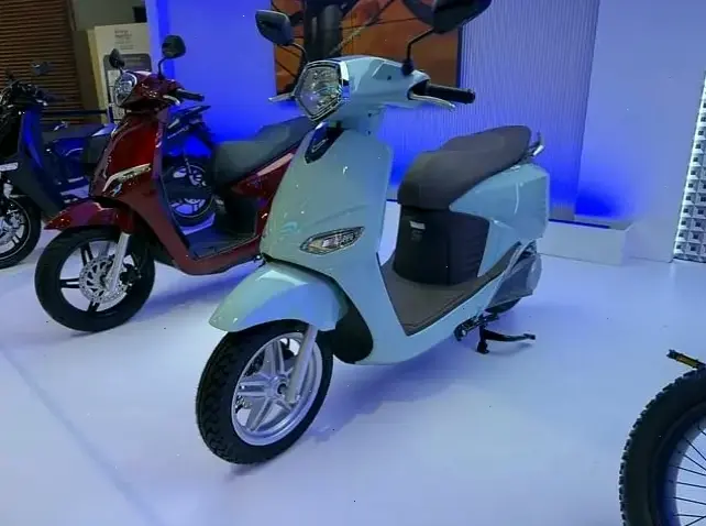 VinFast Vento S Modern Vehicle kết hợp công nghệ tiên tiến và thiết kế đương đại, mang đến trải nghiệm lái xe thông minh và tiện nghi.