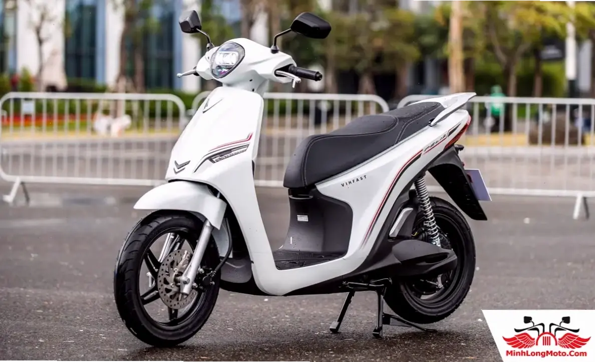 VinFast Vento S Premium Scooter mang đẳng cấp cao cấp, thiết kế tinh tế và hiệu suất mạnh mẽ, dành cho những ai yêu thích sự sang trọng.