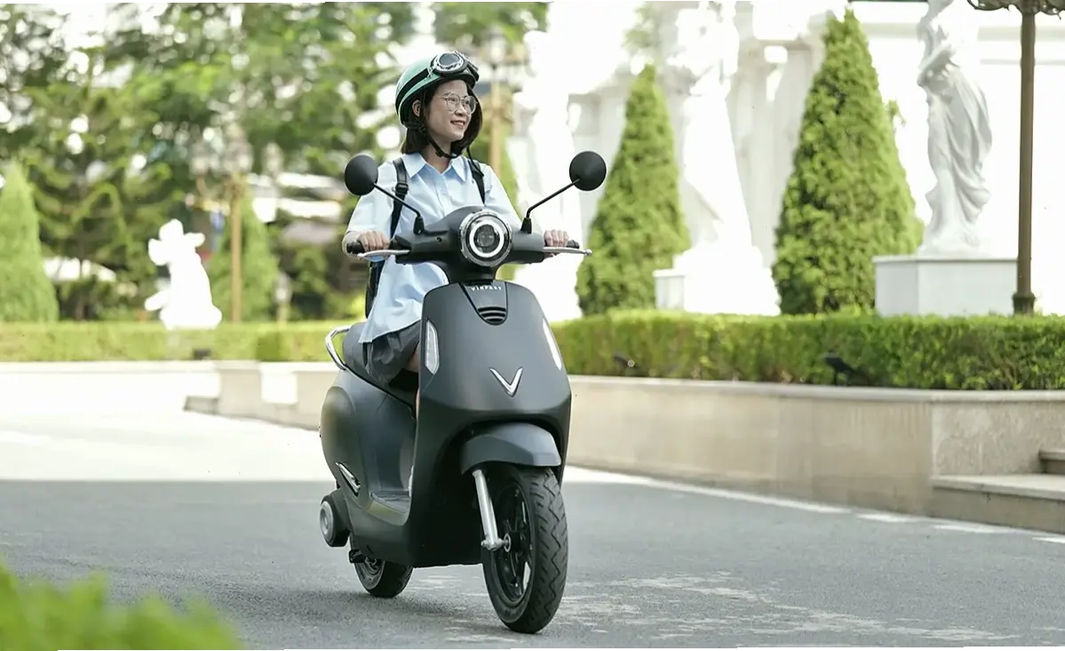 VinFast Vento Urban Scooter hoàn hảo cho thành phố, linh hoạt, dễ điều khiển và tiết kiệm cho mọi chuyến đi hàng ngày.