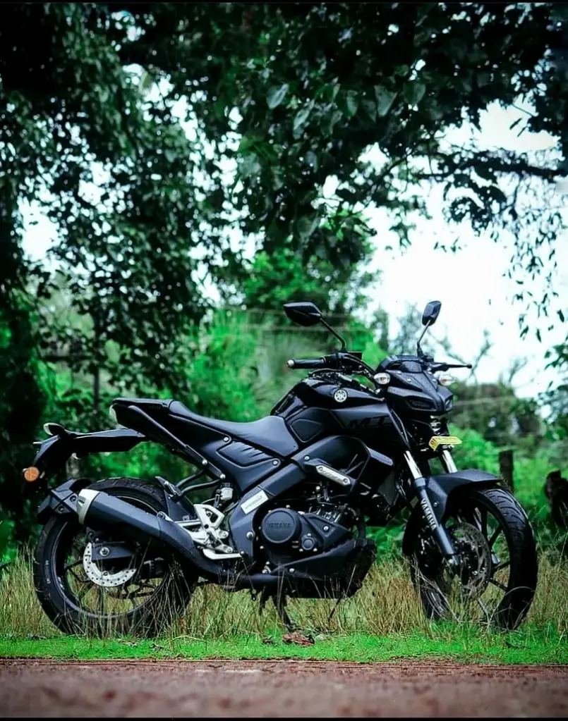 Yamaha MT-15 Classic Motorcycle kết hợp hương vị cổ điển và công nghệ hiện đại đầy cuốn hút.