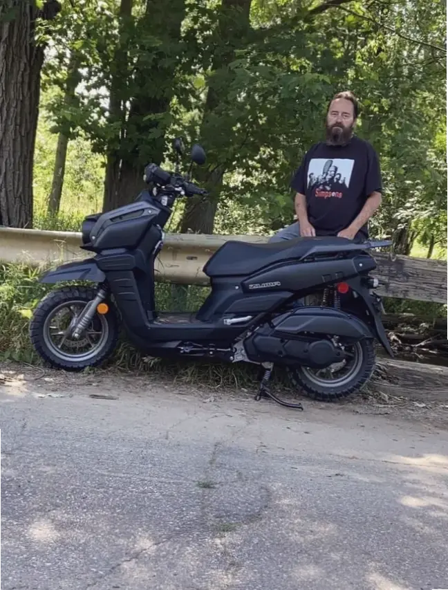 Yamaha Zuma Modern Bike: Công nghệ mới mẻ, thiết kế tinh xảo, mang đến sự tiện nghi và phong cách đương đại!