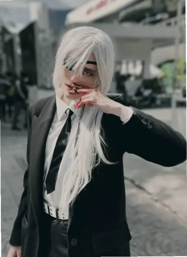 Cosplay Quanxi: Hóa thân thành nữ chiến binh Quanxi từ Chainsaw Man, đầy phong cách và năng lượng!