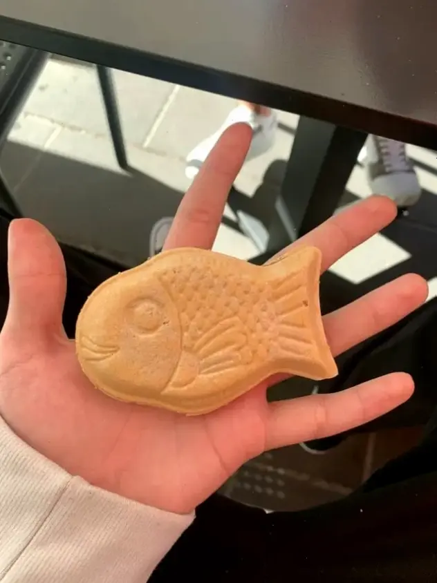 Mikey thích ăn gì trong anime? Những món ăn yêu thích phản ánh tính cách vui vẻ và năng động của anh.