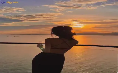 Cô Gái Quay Lưng Đẹp, Độc Nhất, Hấp Dẫn. Thôi Thúc Nhấp Ngay!