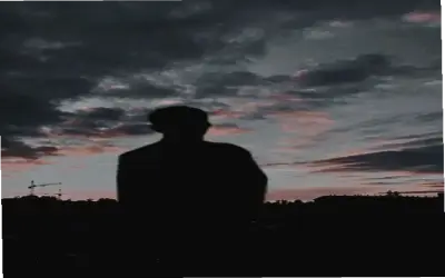 Hình Nền Tâm Trạng Buồn Độc Đáo, Hấp Dẫn Và Thôi Thúc Nhấp Chuột!