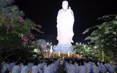 Khám Phá Ảnh Phật A Di Đà Trên Đảo: Nguồn Cảm Hứng Tâm Linh