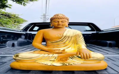 Ảnh Phật A Di Đà Ngồi: Bí Mật Để Tìm Lại Sự Bình An Nội Tâm