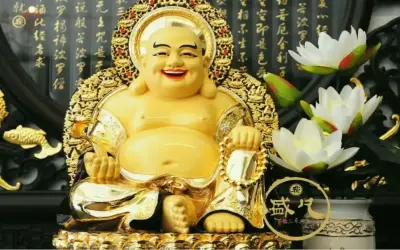 Khám Phá Ảnh Phật Di Lặc Trong Hang Và Lợi Ích Phát Triển Bản Thân