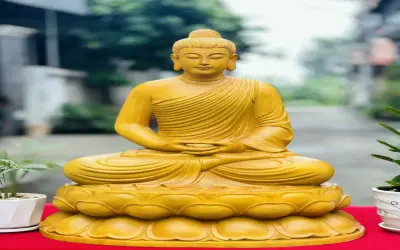 Khám Phá Ảnh Phật Thích Ca Ánh Vàng Đầy Linh Thiêng