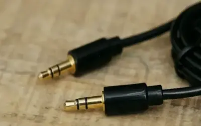 Tại sao cắm loa máy tính không nghe được? Khắc phục ngay!