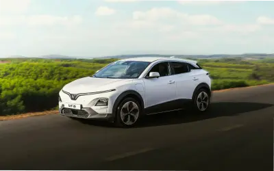 Khám Phá VinFast VF 6: SUV Điện 2025 Lý Tưởng Cho Người Đi Làm Trẻ