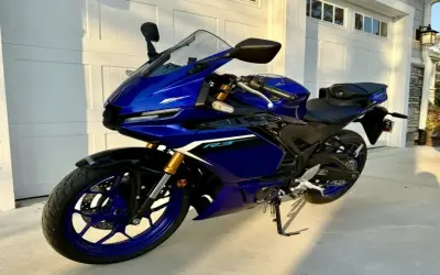 Yamaha R3: Sự Lựa Chọn Hoàn Hảo Cho Người Yêu Thích Xe Máy Hiện Đại