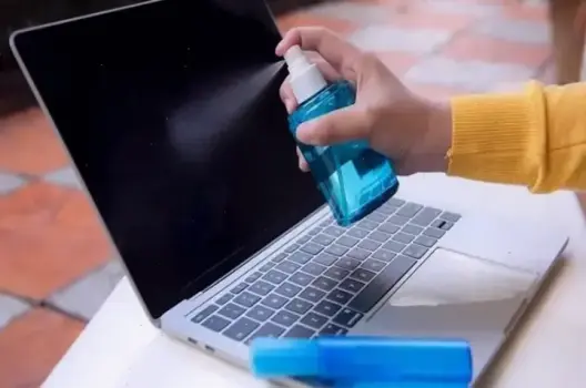 Cách vệ sinh laptop tại nhà: Hướng dẫn chi tiết và dễ thực hiện