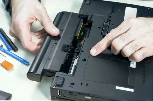Hướng dẫn thực tế: Cách kích nguồn laptop dễ dàng, tránh lỗi thường gặp