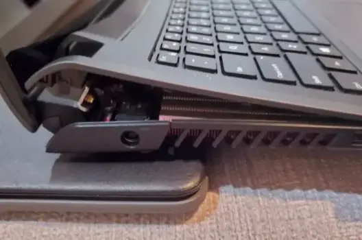 Khám phá cách làm mới vỏ laptop đơn giản, tiết kiệm chi phí hiệu quả