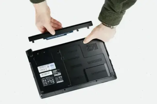 Hướng dẫn tháo laptop Dell Vostro 15: Cách an toàn và dễ thực hiện 