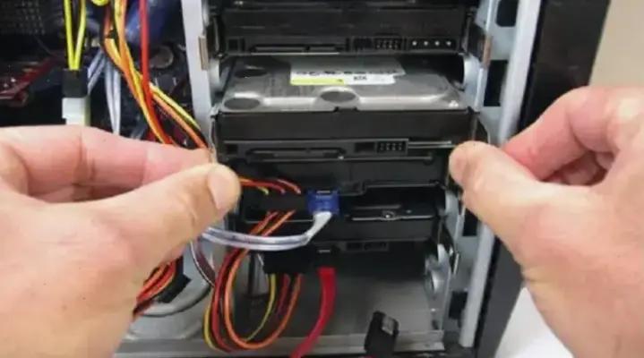 Học Cách Lắp Ổ Cứng SSD Vào Laptop Chỉ Trong 5 Phút!