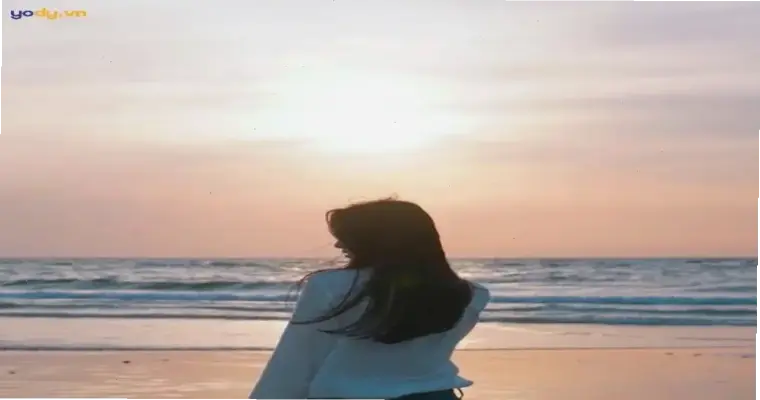 Cô Gái Quay Lưng Đẹp, Độc Nhất, Hấp Dẫn Và Thôi Thúc Khám Phá.