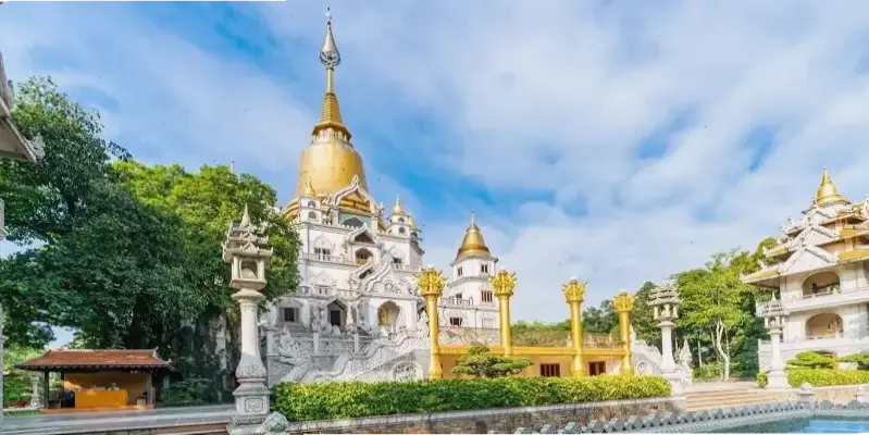 Hành Trình Khám Phá Ảnh Chùa Bửu Long: Từ 4K Đến Tâm Linh