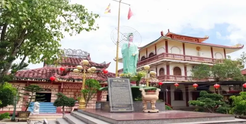 Khám Phá Ảnh Phật Quan Âm Trong Chùa: Nguồn Cảm Hứng Cho Doanh Nhân