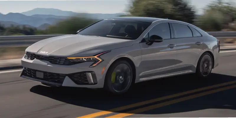 Khám Phá Kia K5: Xe Sedan Lý Tưởng Cho Cuộc Sống Hiện Đại