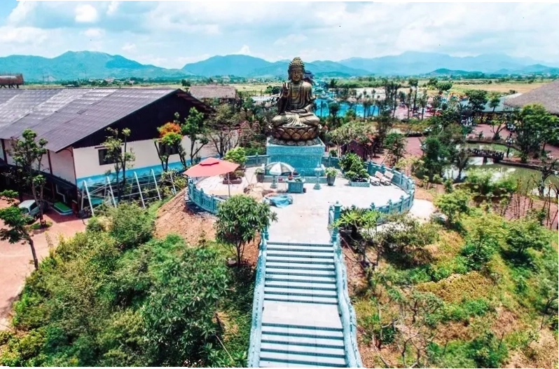 Ẩm thực dân dã tại Quảng Ninh Gate