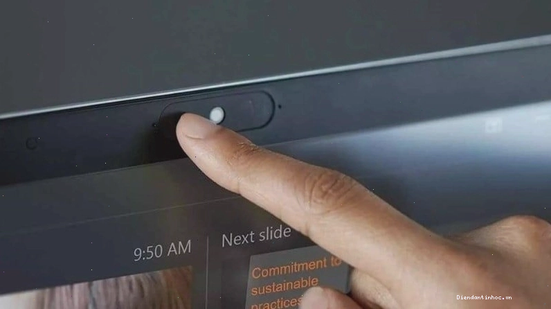 Bạn nên kiểm tra webcam laptop trước khi cần dùng thực tế