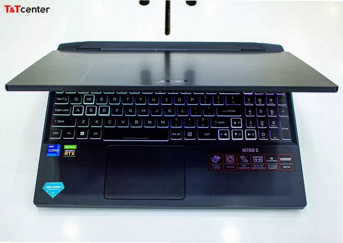 Bàn phím RGB tùy chỉnh trên Acer Nitro 5 Tiger