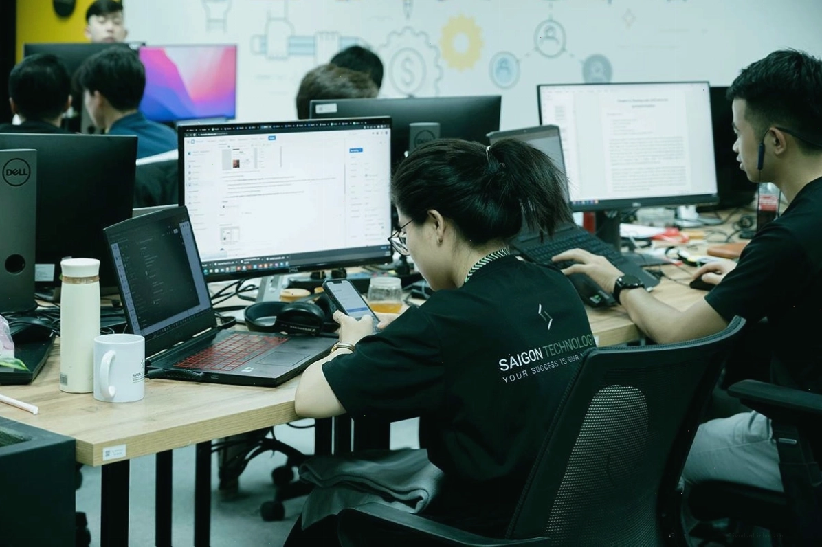 Biểu đồ minh họa lợi ích của Agile và DevOps trong phát triển phần mềm