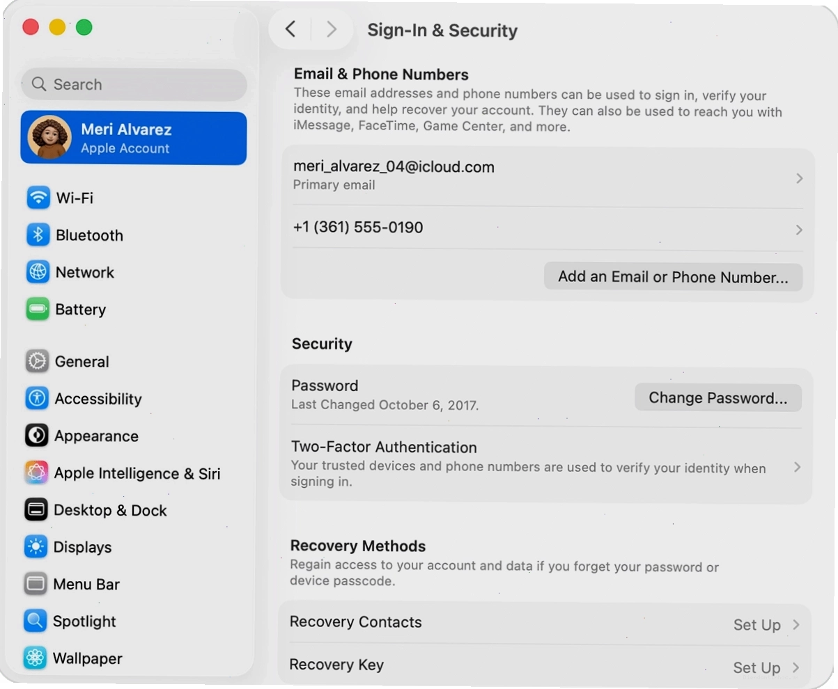 Cài đặt hệ thống trên Mac hiển thị mục Đăng nhập & Bảo mật cho Apple Account