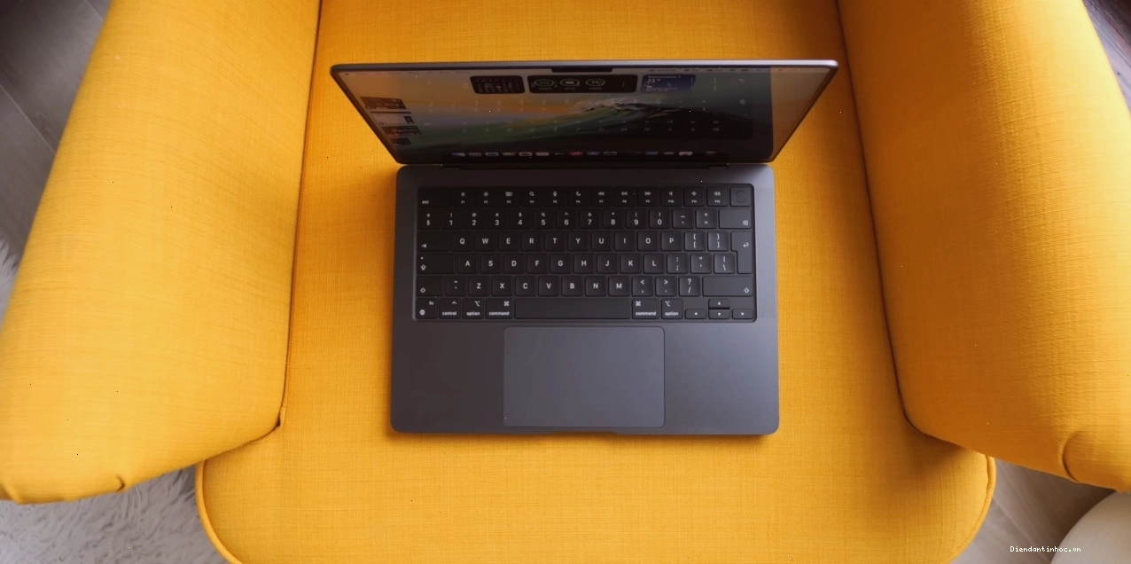 Camera cải tiến trên MacBook Pro M4