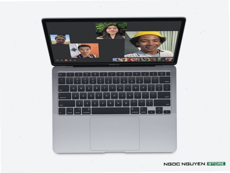 Cạnh máy MacBook Air 2019 với cổng Thunderbolt 3