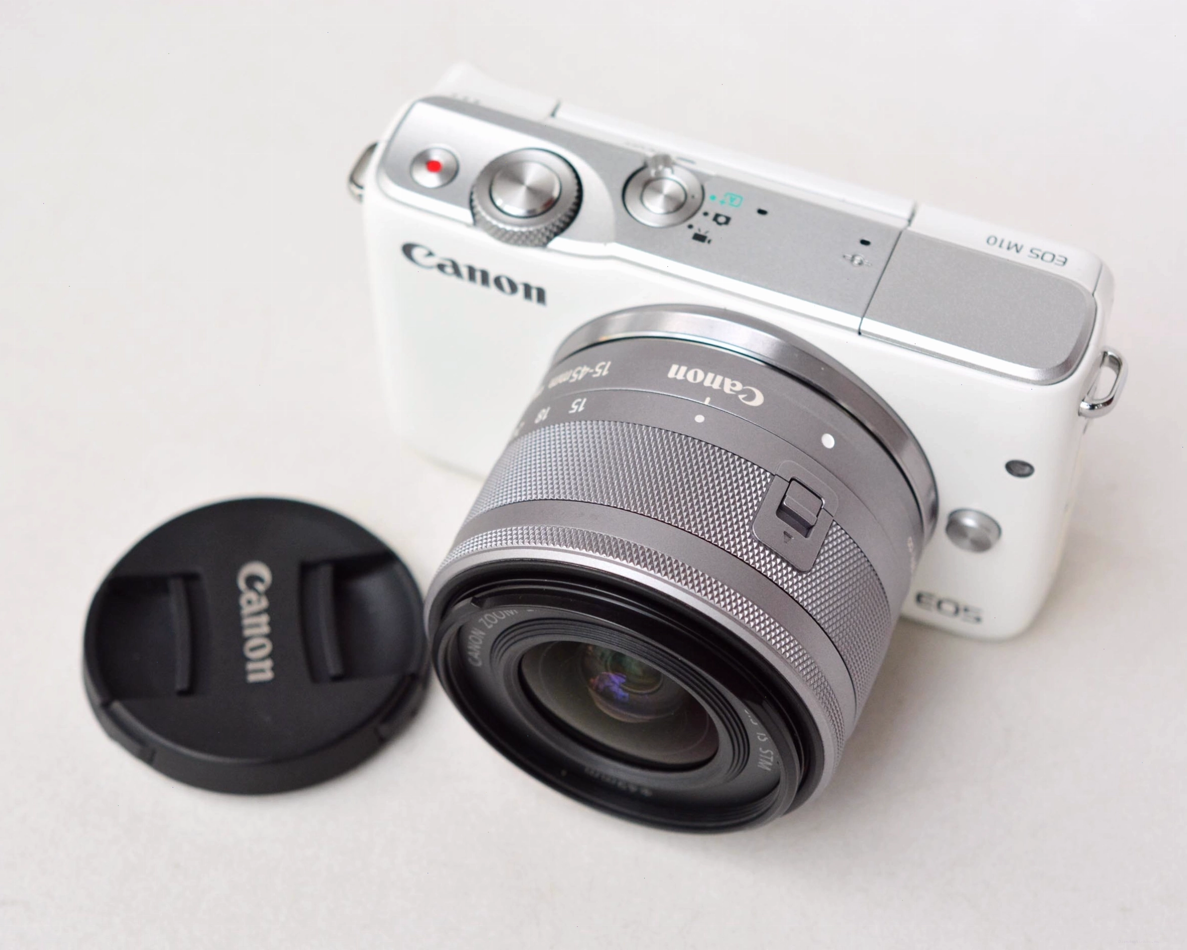 Canon EOS M10 kết nối Wifi và NFC