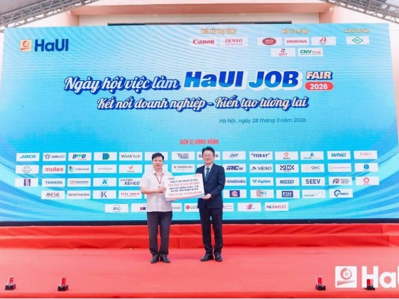 CEO Denso Việt Nam nhắn gửi sinh viên HaUI về tương lai