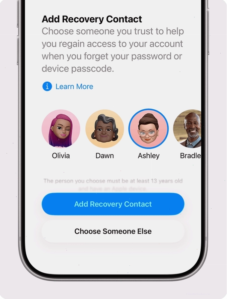 Chọn một người liên hệ đáng tin cậy để thêm vào danh sách Người liên hệ khôi phục Apple ID