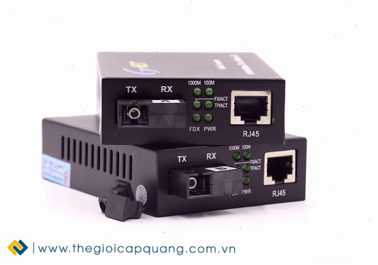 Cổng quang trên bộ converter