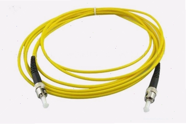 Dây nhảy quang Single Mode kết nối trong tủ rack