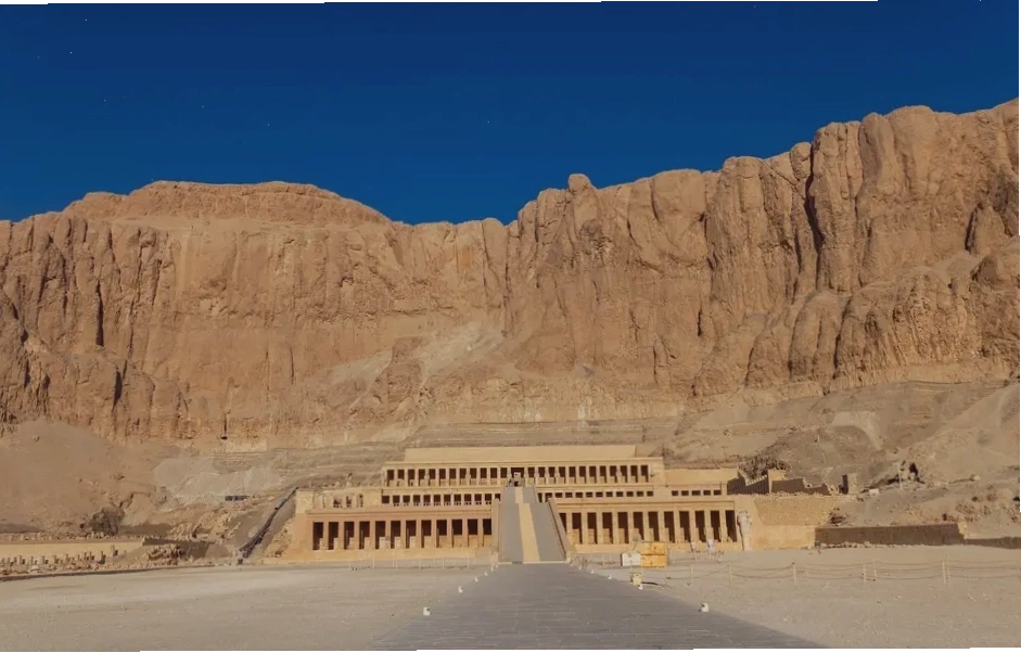 Đền thờ Hatshepsut hùng vĩ