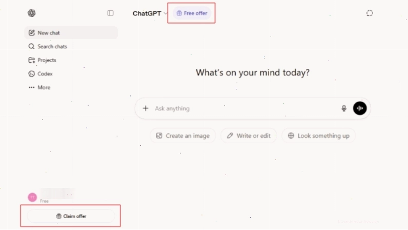 Giao diện ChatGPT hướng dẫn nhấp vào mục Free offer để nhận ưu đãi