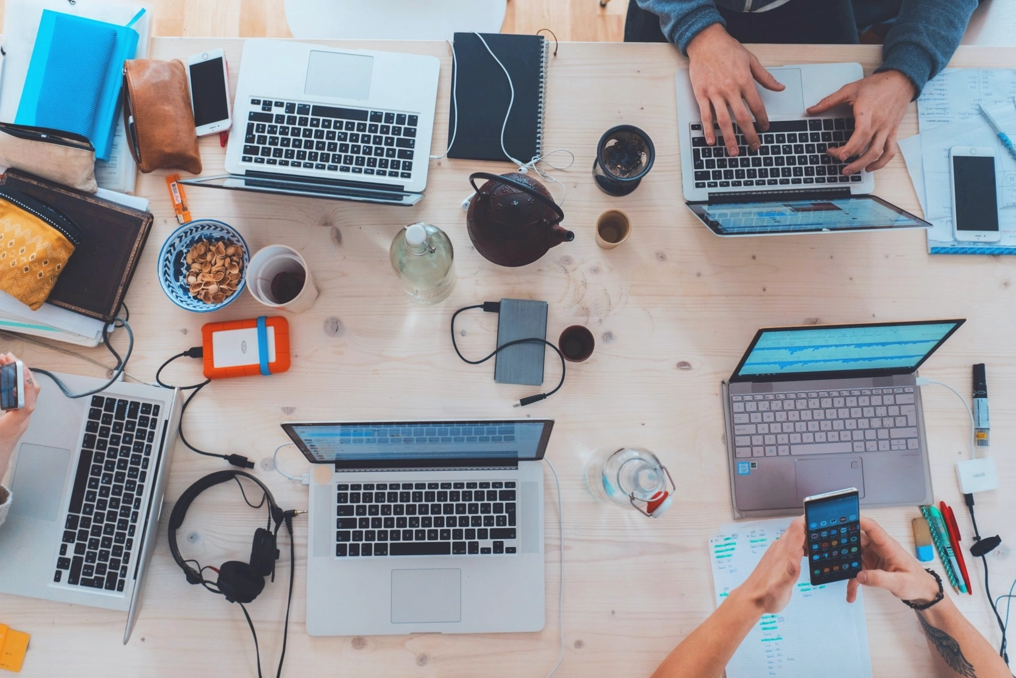 Giao diện người dùng hấp dẫn được xây dựng bởi các nhà phát triển Frontend