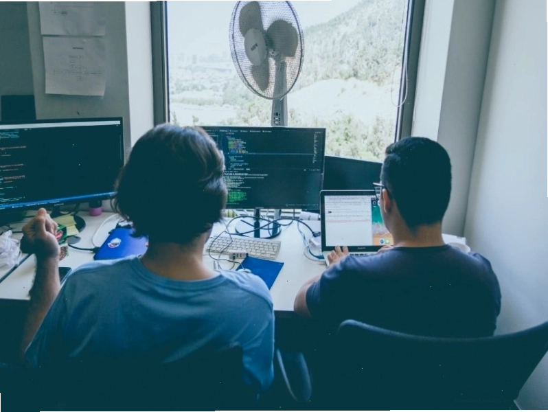 GitHub cung cấp tài khoản cho cá nhân và tổ chức