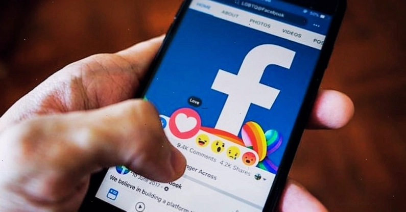Hoạt động lướt Facebook và mạng xã hội với 1GB dung lượng data