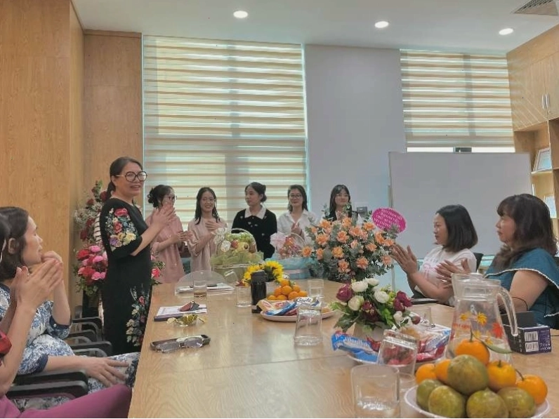 Khoa CNM&TKTT chào mừng Ngày Nhà giáo Việt Nam