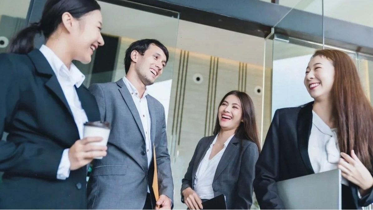 Lợi thế khi sử dụng ngôn ngữ cơ thể để tạo dựng Networking là gì? Đây là tín hiệu ngầm để người khác sẵn sàng để tương tác với bạn