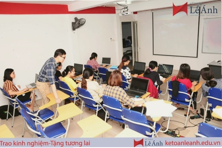 Lớp đào tạo kế toán tại Trung tâm Lê Ánh